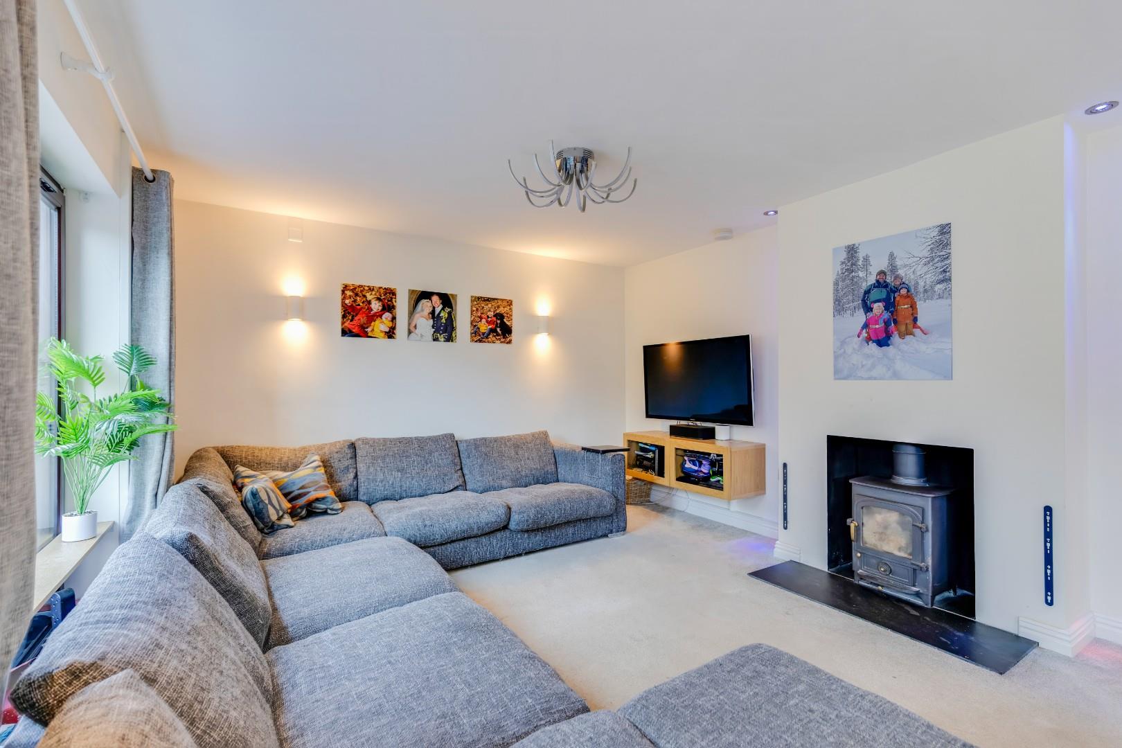 Cowbridge Road, Talygarn, Pontyclun, CF72 9JU